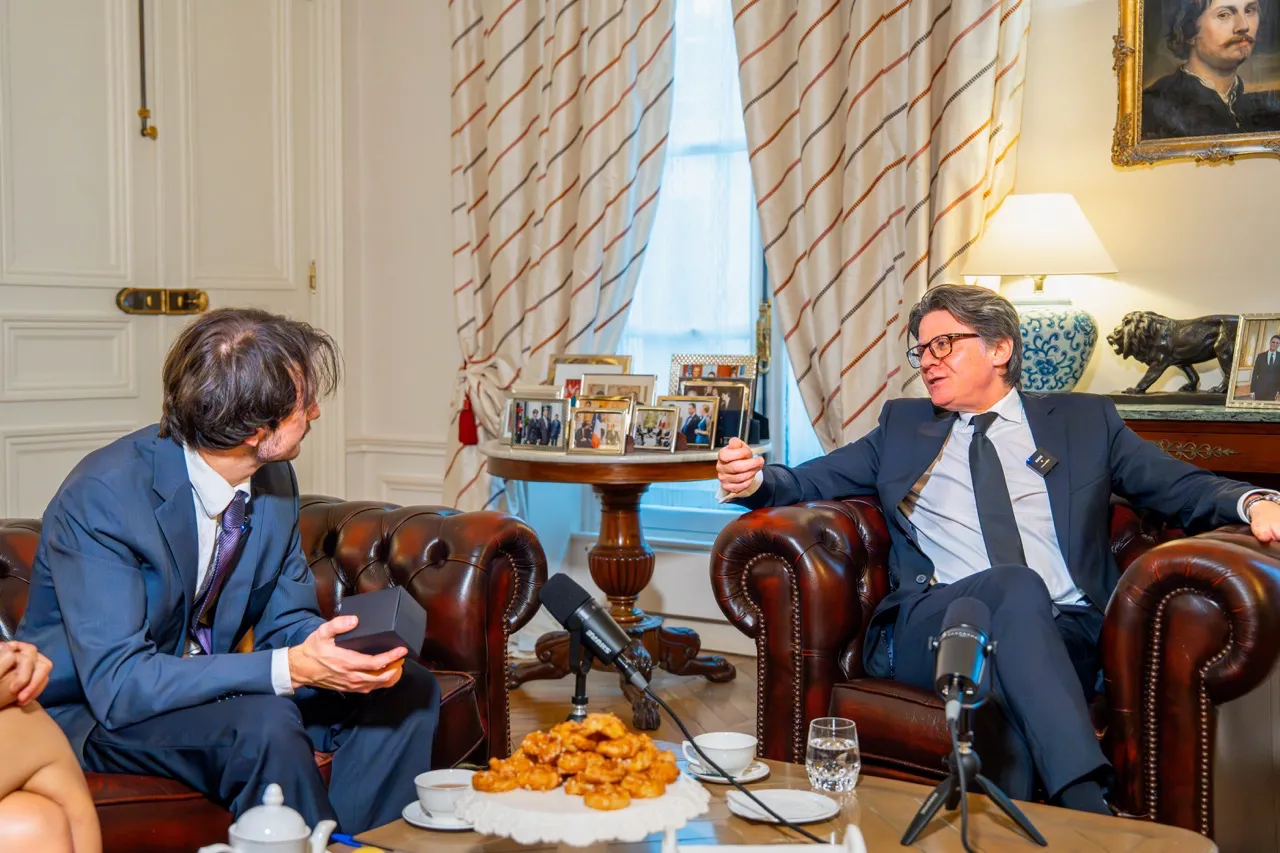 Portrait, institutional, corporate, Paris, ambassade, malte